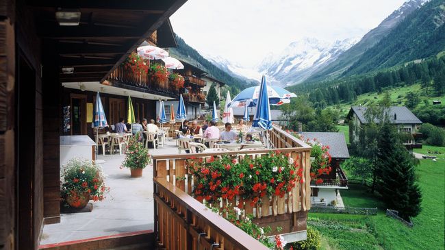 Hotel Edelweiss Blatten Loetschental Étterem fotó