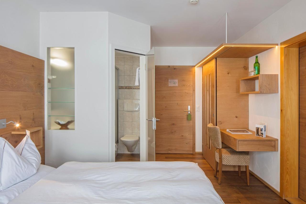 Hotel Edelweiss Blatten Loetschental Kültér fotó