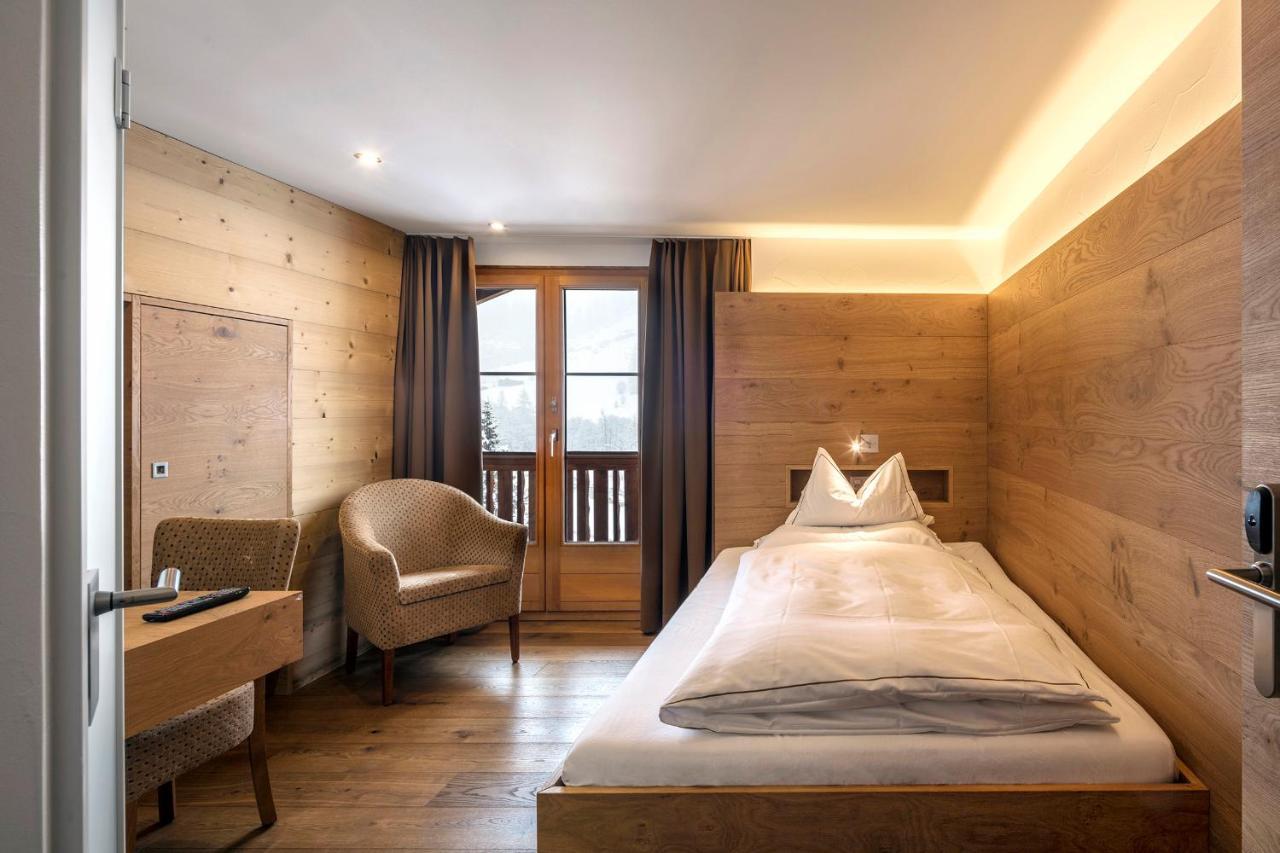 Hotel Edelweiss Blatten Loetschental Kültér fotó